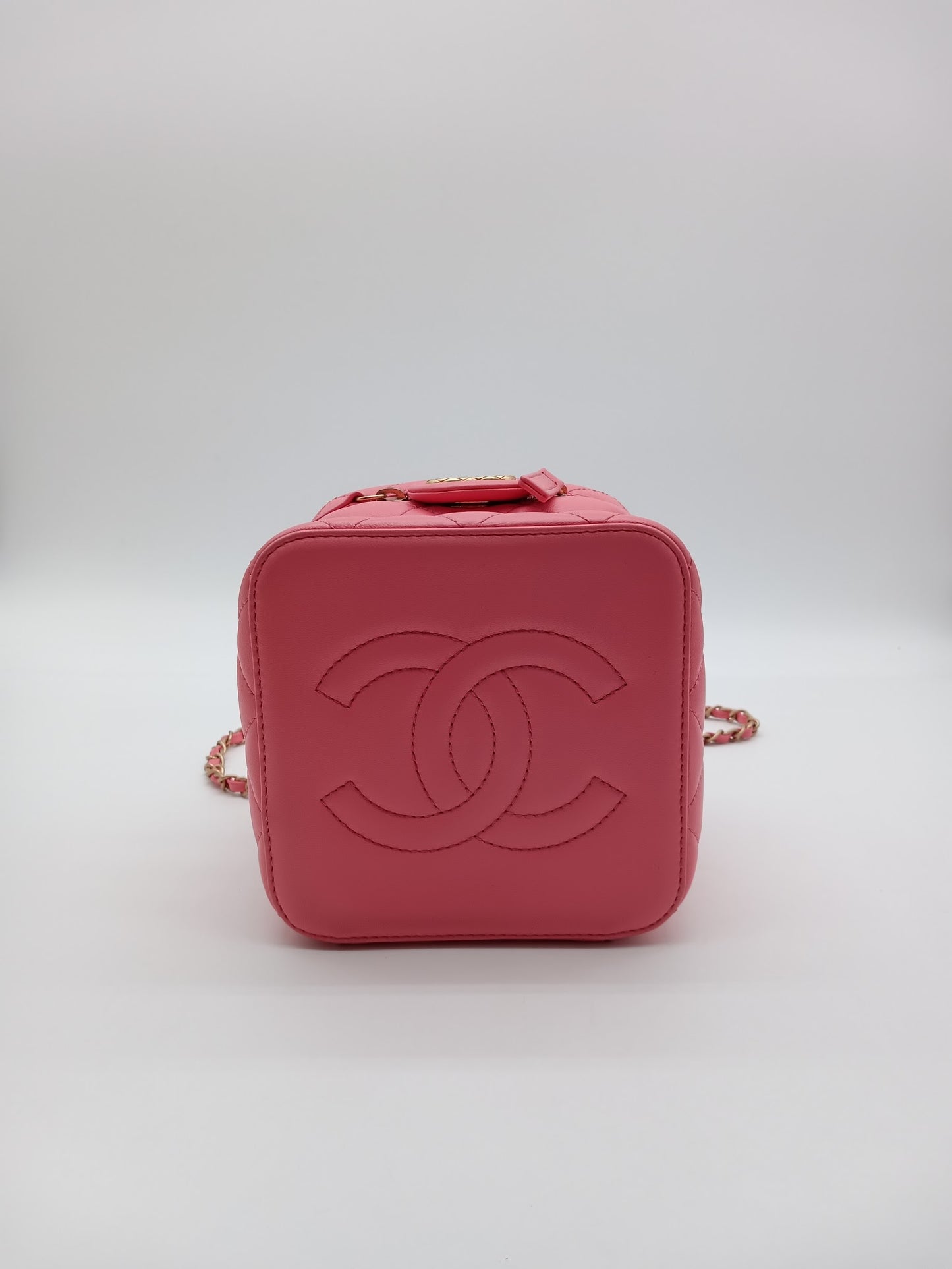 CHANEL Lambskin Quilted Vanity on Chain