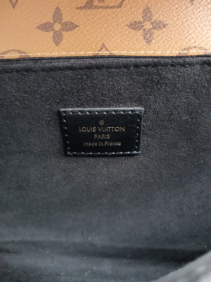 LOUIS VUITTON Reverse Monogram Pochette Metis MM