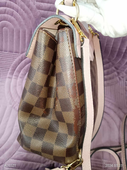 LOUIS VUITTON Damier Clapton