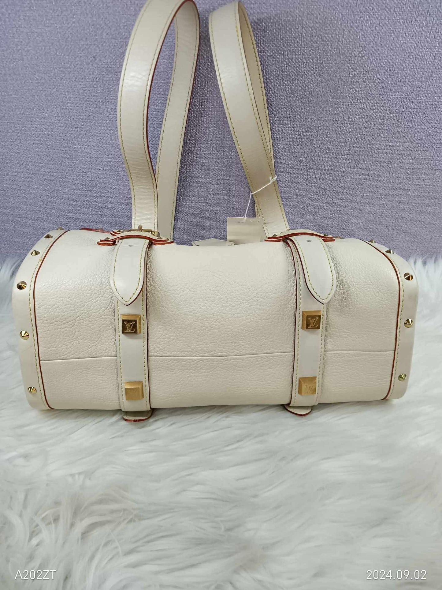 LOUIS VUITTON Suhali Epanoui GM