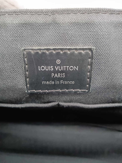 LOUIS VUITTON Damier Graphite District Messenger Bag PM