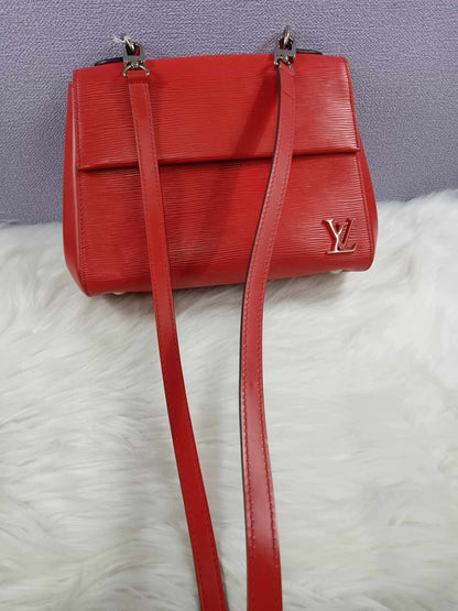LOUIS VUITTON Epi Cluny BB