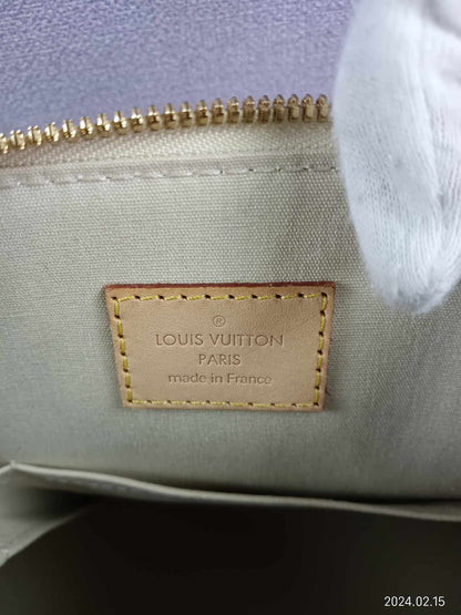 LOUIS VUITTON Vernis Alma PM