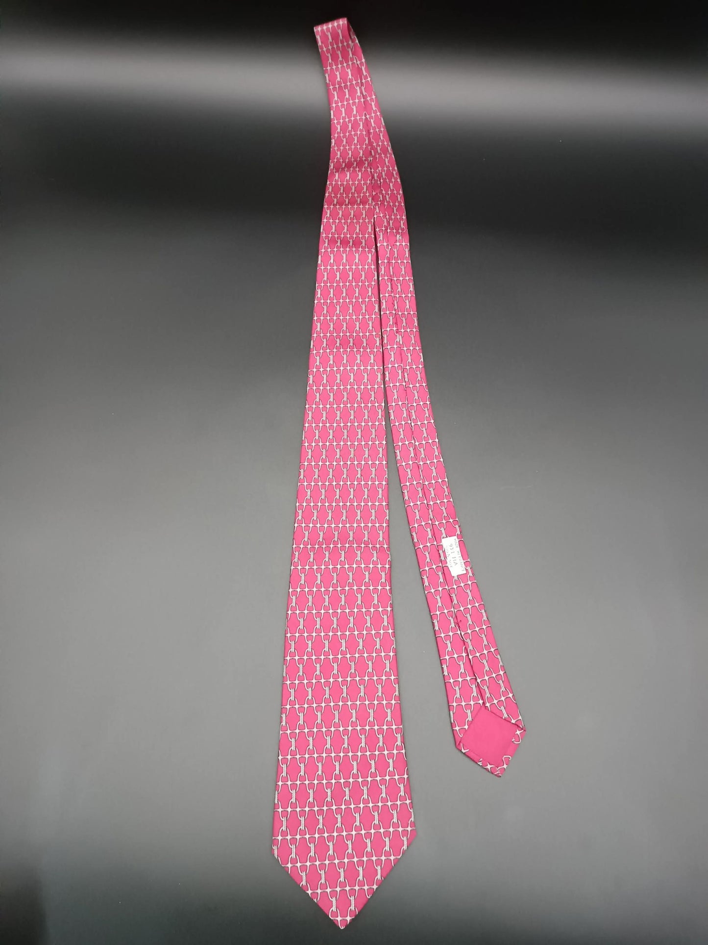 HERMES Silk Tie With Equestrian Chain Link Pattern