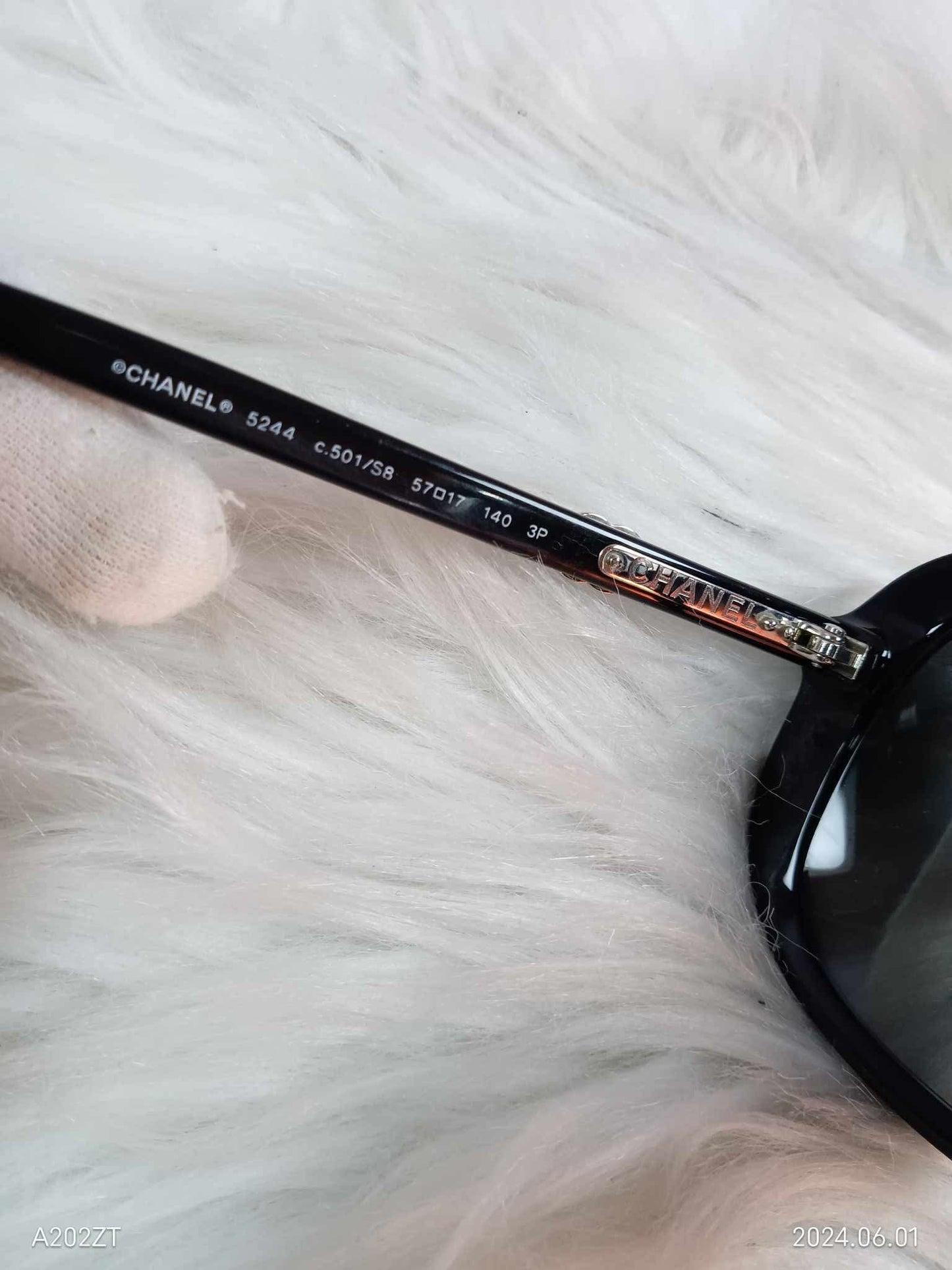 CHANEL Sunglasses