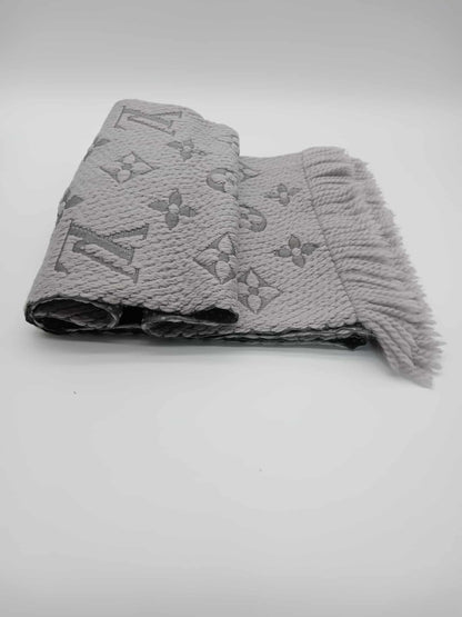 LOUIS VUITTON Logomania scarf