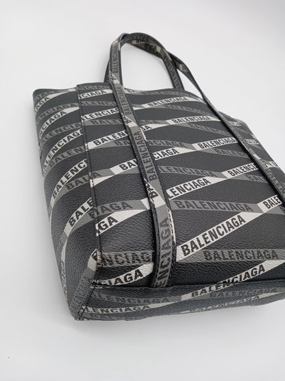 BALENCIAGA Everyday XXS Tote