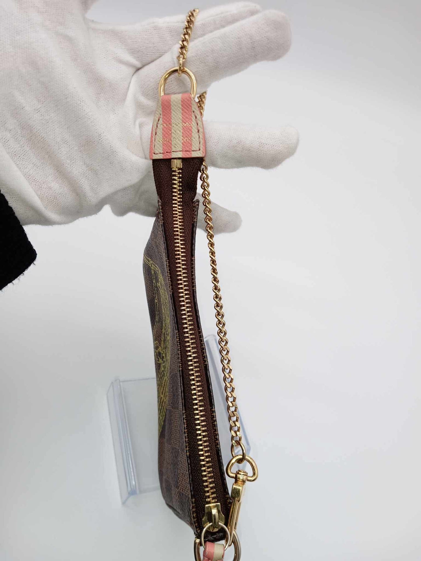 LOUIS VUITTON Damier Mini Pochette