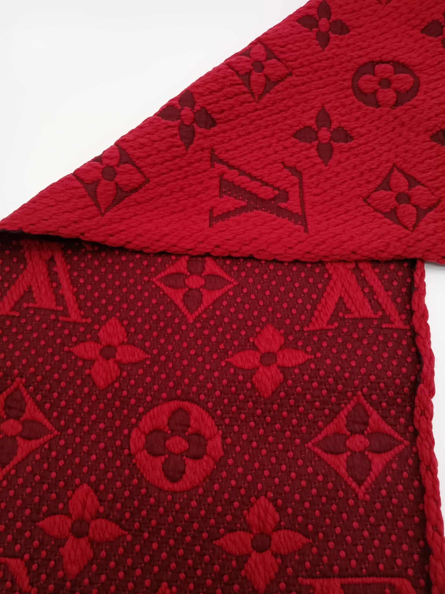 LOUIS VUITTON Logomania Scarf
