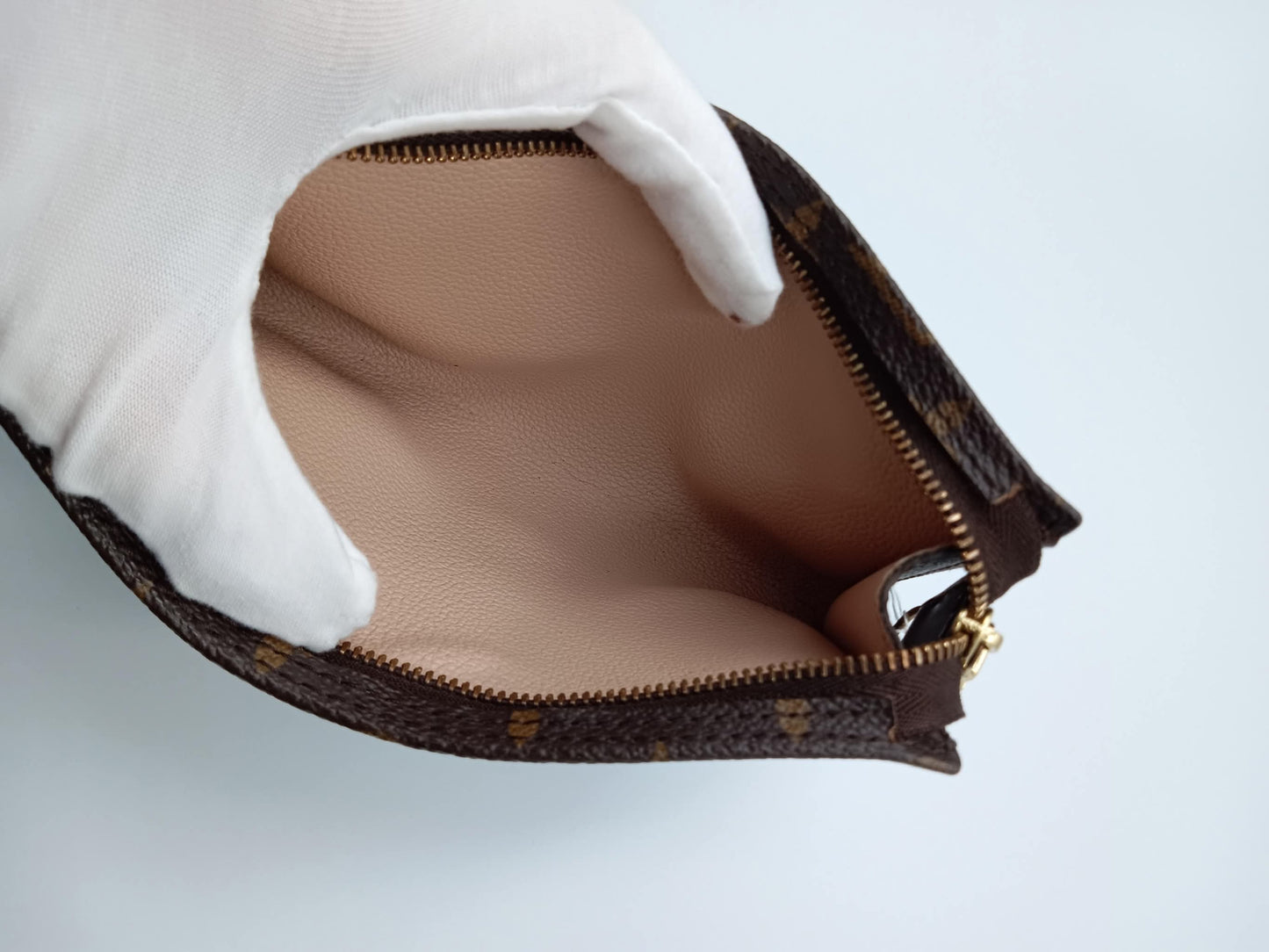 LOUIS VUITTON Monogram Pouch