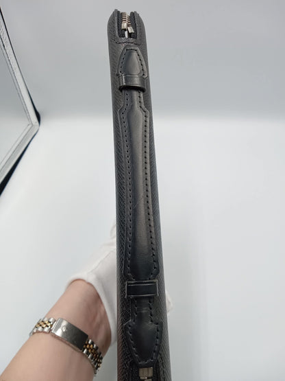 LOUIS VUITTON Taiga Leather Atoll Organizer