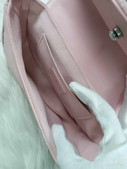 LOUIS VUITTON New Wave PM