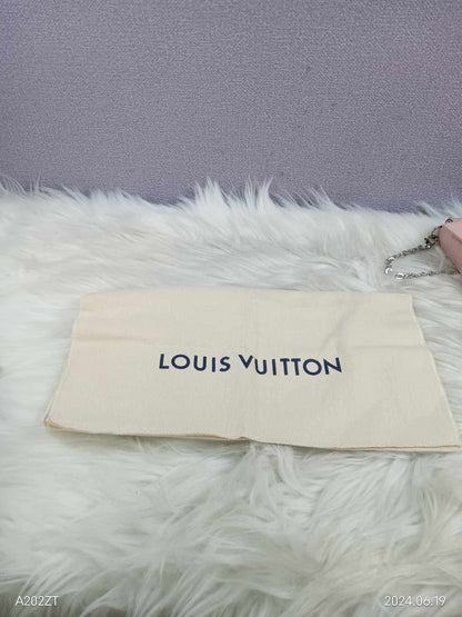 LOUIS VUITTON Epi Felicie