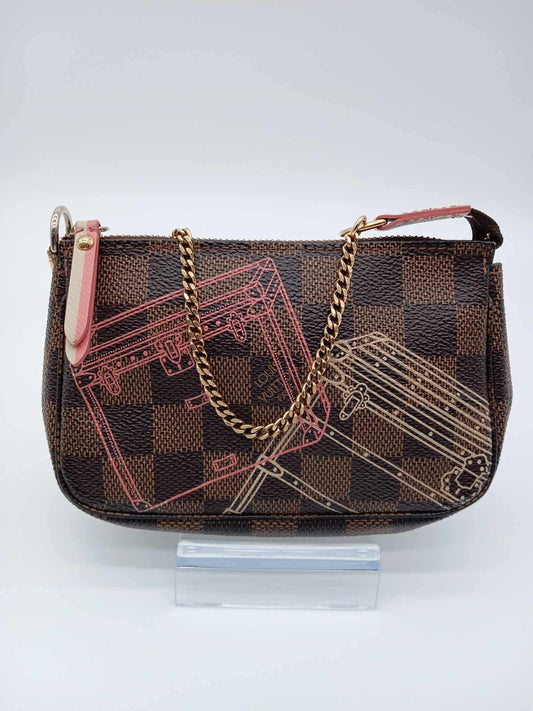 LOUIS VUITTON Damier Mini Pochette
