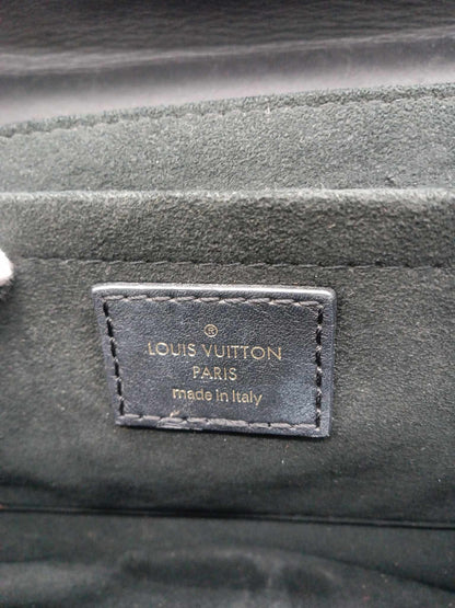 LOUIS VUITTON New Wave Noir MM