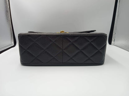 CHANEL Caviar Vintage Square Flap