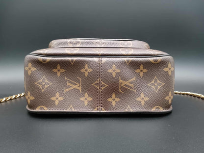 LOUIS VUITTON Monogram Passy