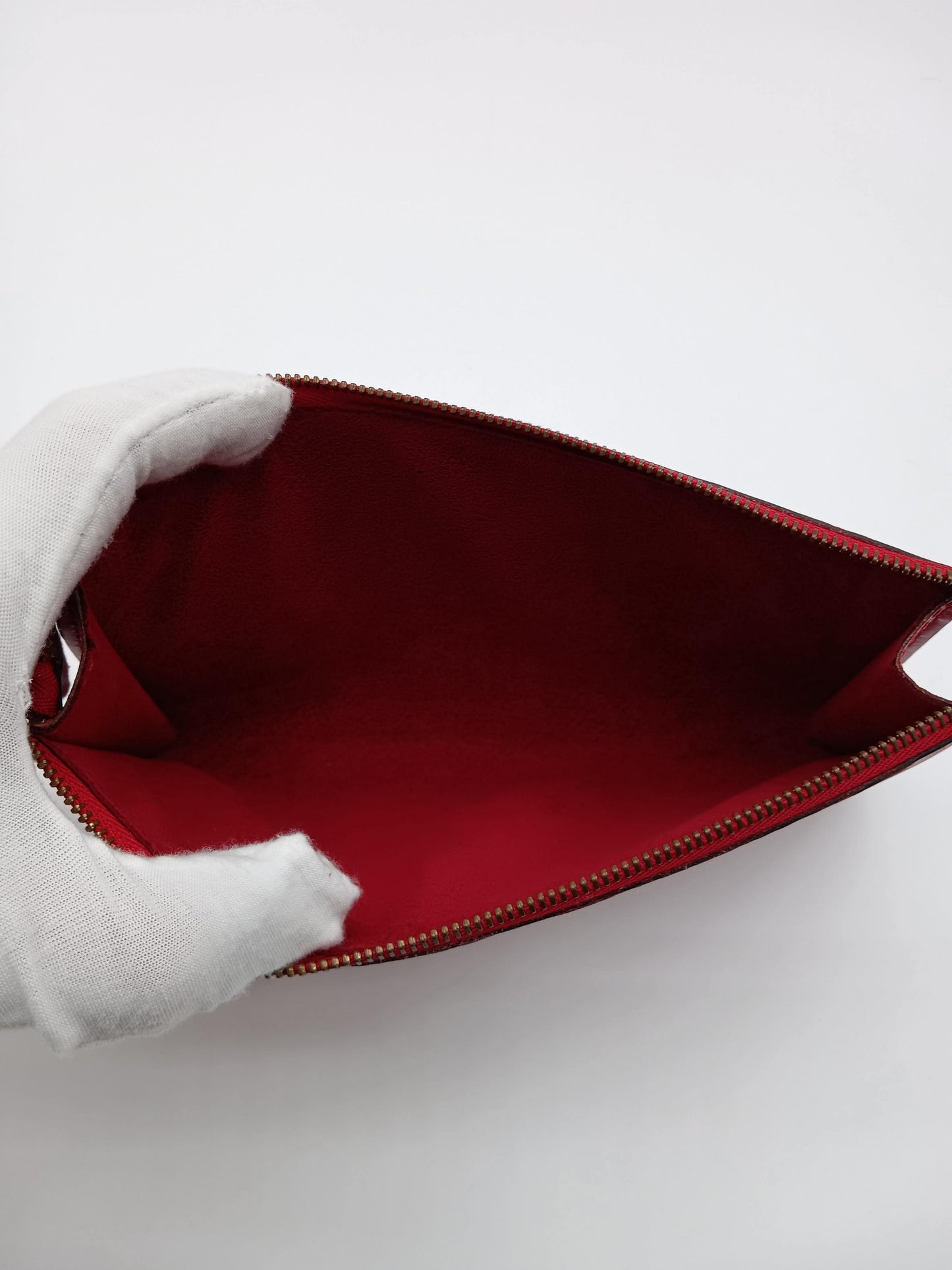 LOUIS VUITTON Epi Pouch
