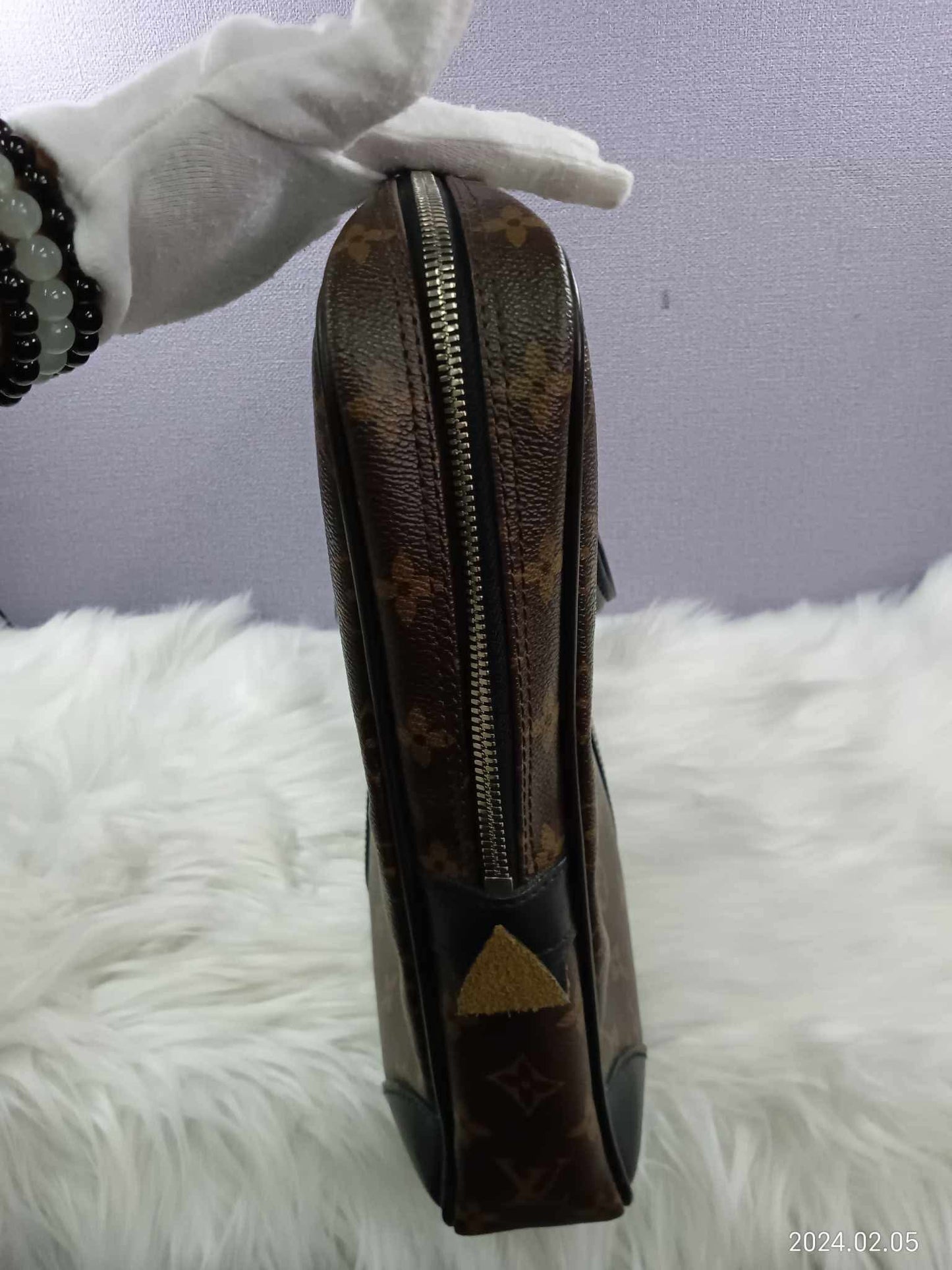LOUIS VUITTON Monogram Porte Document