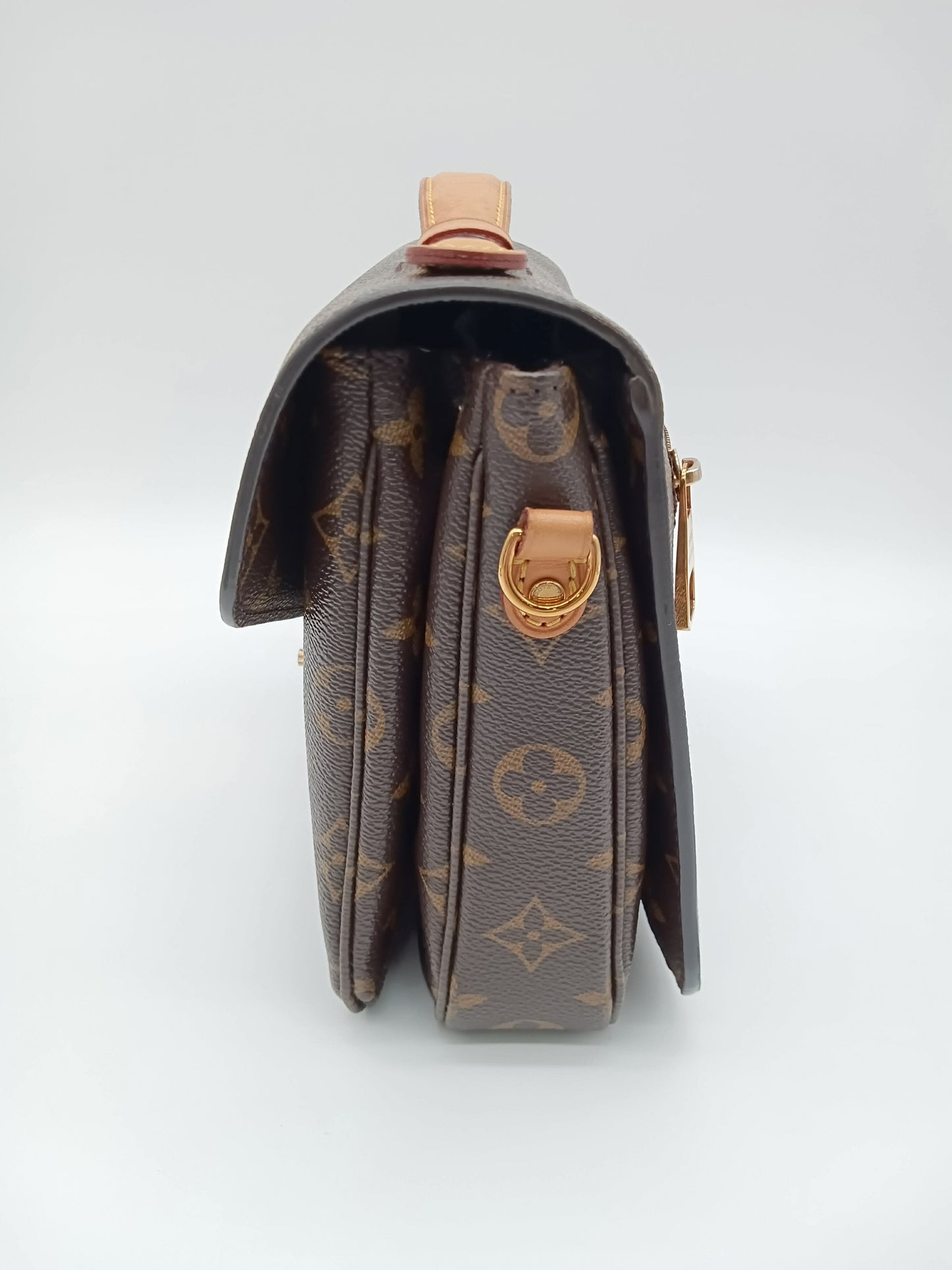 LOUIS VUITTON Monogram Pochette Metis MM