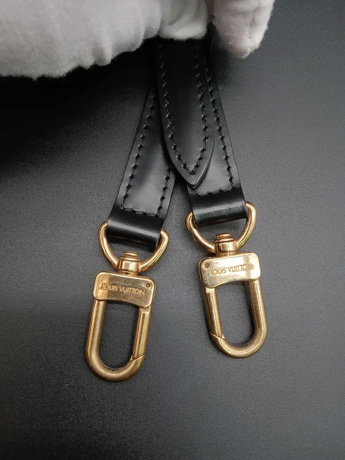 LOUIS VUITTON Black Leather Strap