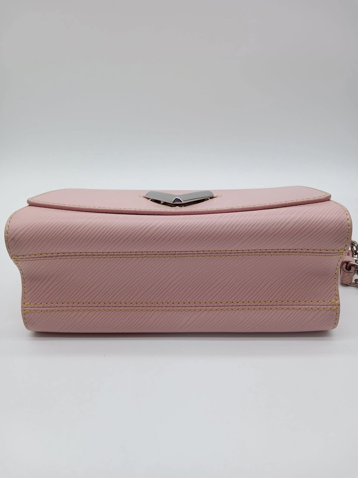 LOUIS VUITTON Epi Twist MM