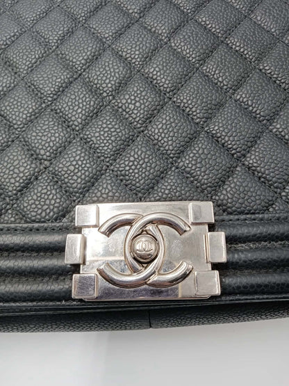 CHANEL Caviar Quilted Maxi LeBoy