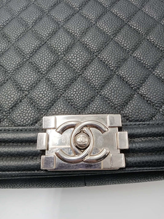 CHANEL Caviar Quilted Maxi LeBoy