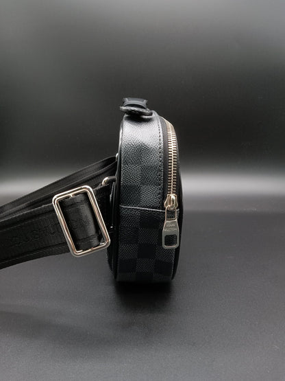 LOUIS VUITTON Damier Graphite Ambrell