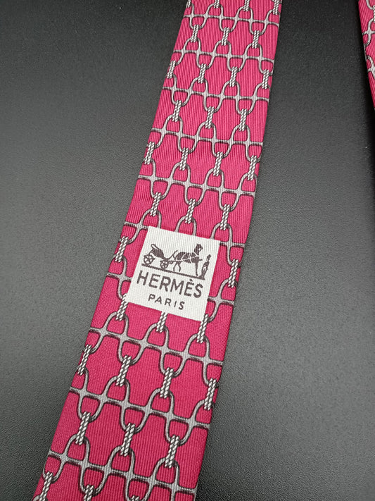 HERMES Silk Tie With Equestrian Chain Link Pattern
