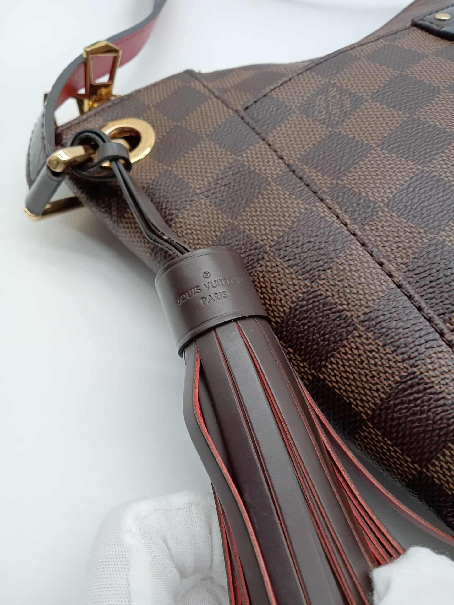 LOUIS VUITTON Damier South Bank Besace