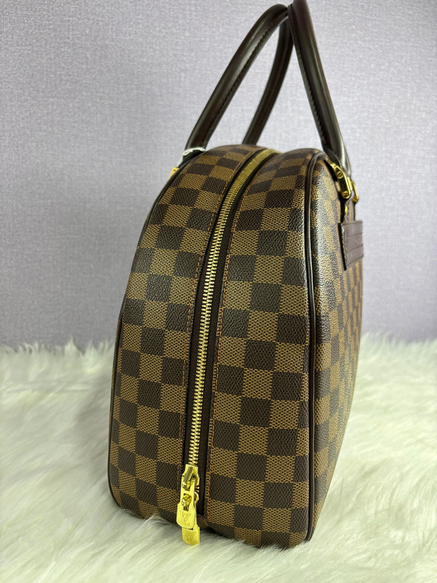 LOUIS VUITTON Damier Nolita