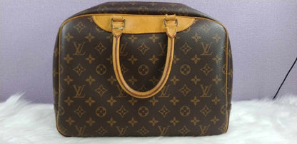 LOUIS VUITTON Monogram Deauville