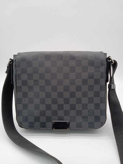 LOUIS VUITTON Damier Graphite District Messenger Bag PM