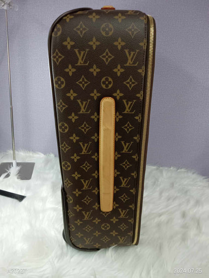 LOUIS VUITTON  Monogram Pegase 50