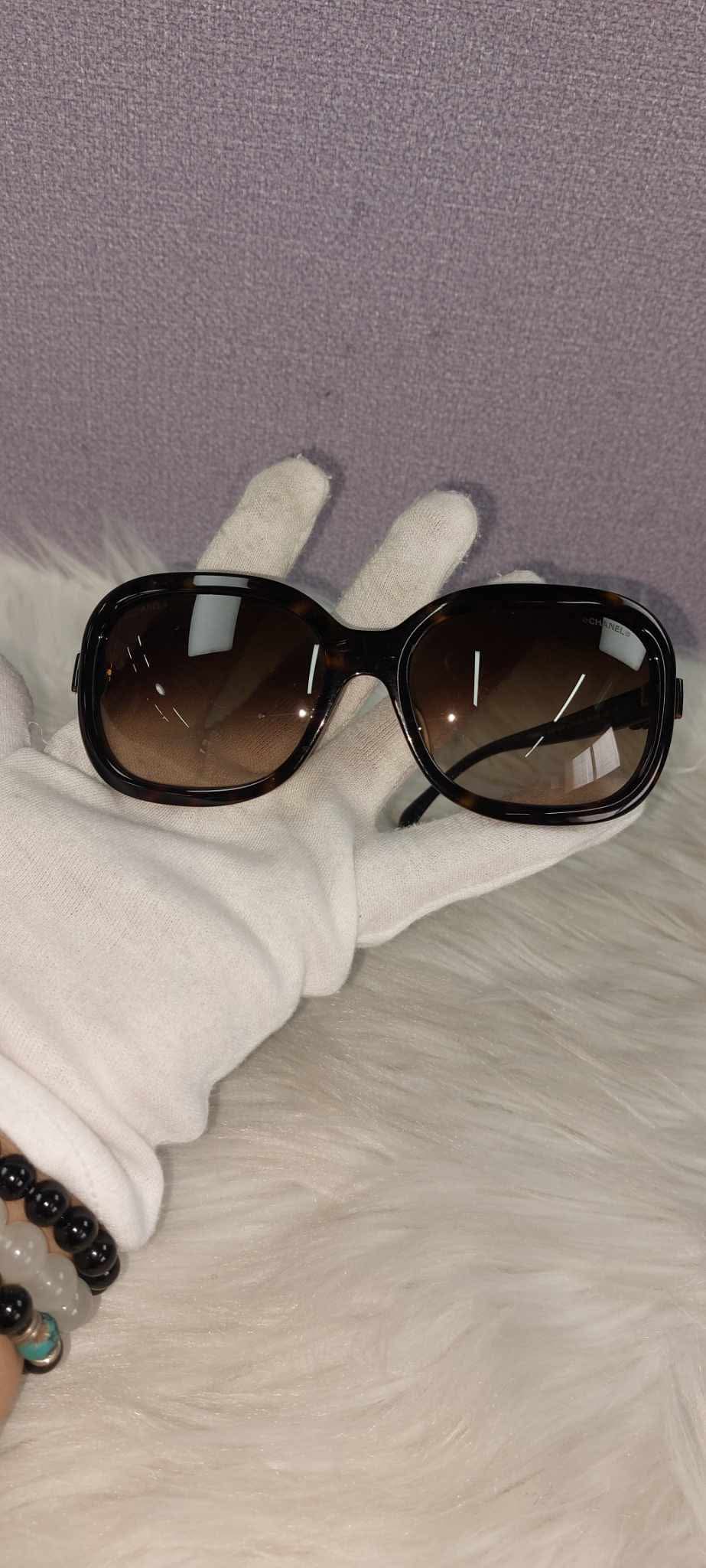 CHANEL Sunglasses