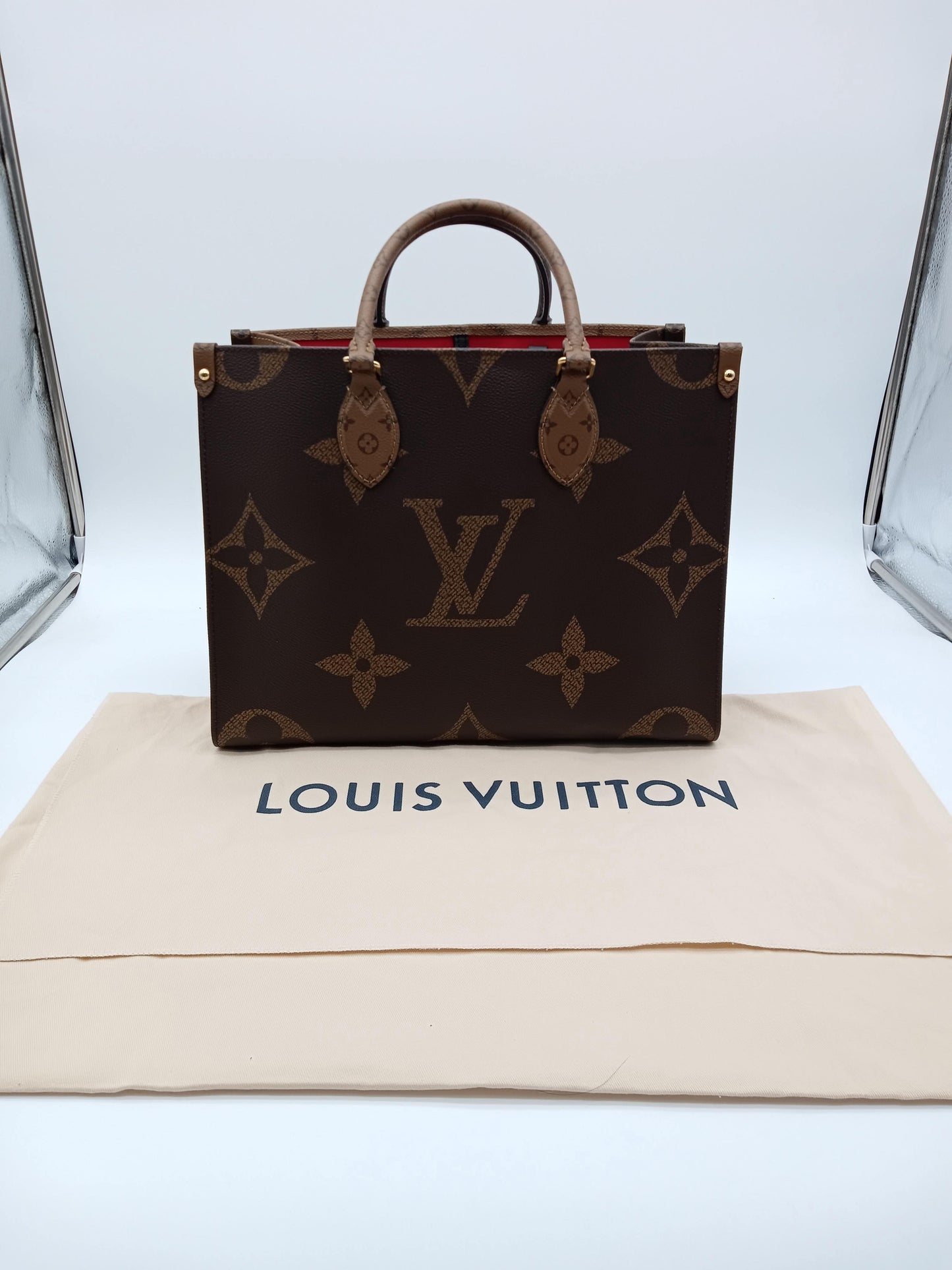 LOUIS VUITTON Reverse Monogram OTG MM