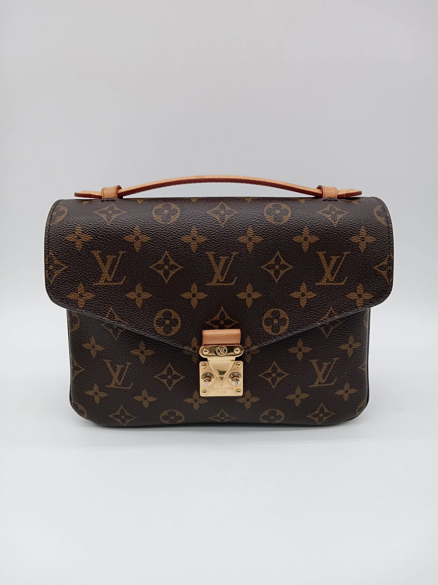 LOUIS VUITTON Monogram Pochette Metis MM