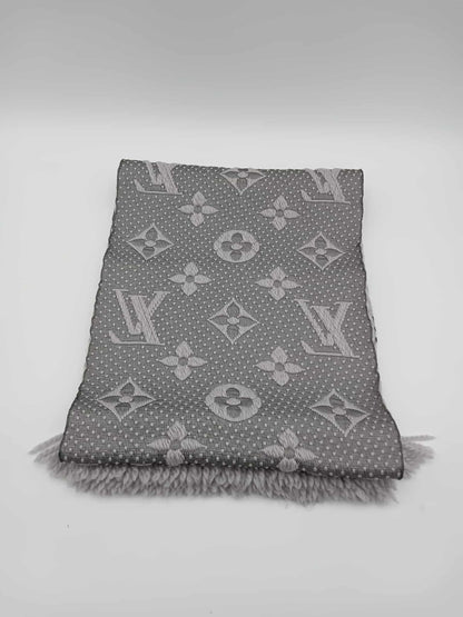LOUIS VUITTON Logomania scarf