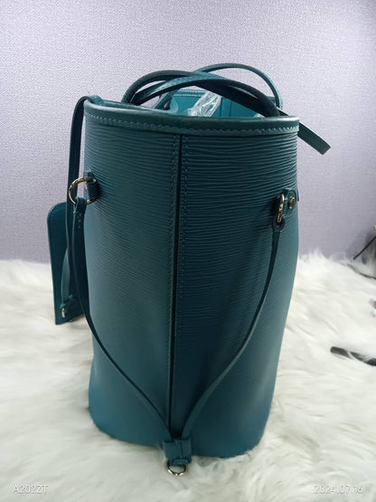 LOUIS VUITTON Epi Neverfull MM
