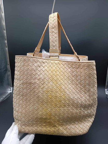 BOTTEGA VENETA Intrecciato Nappa Tote