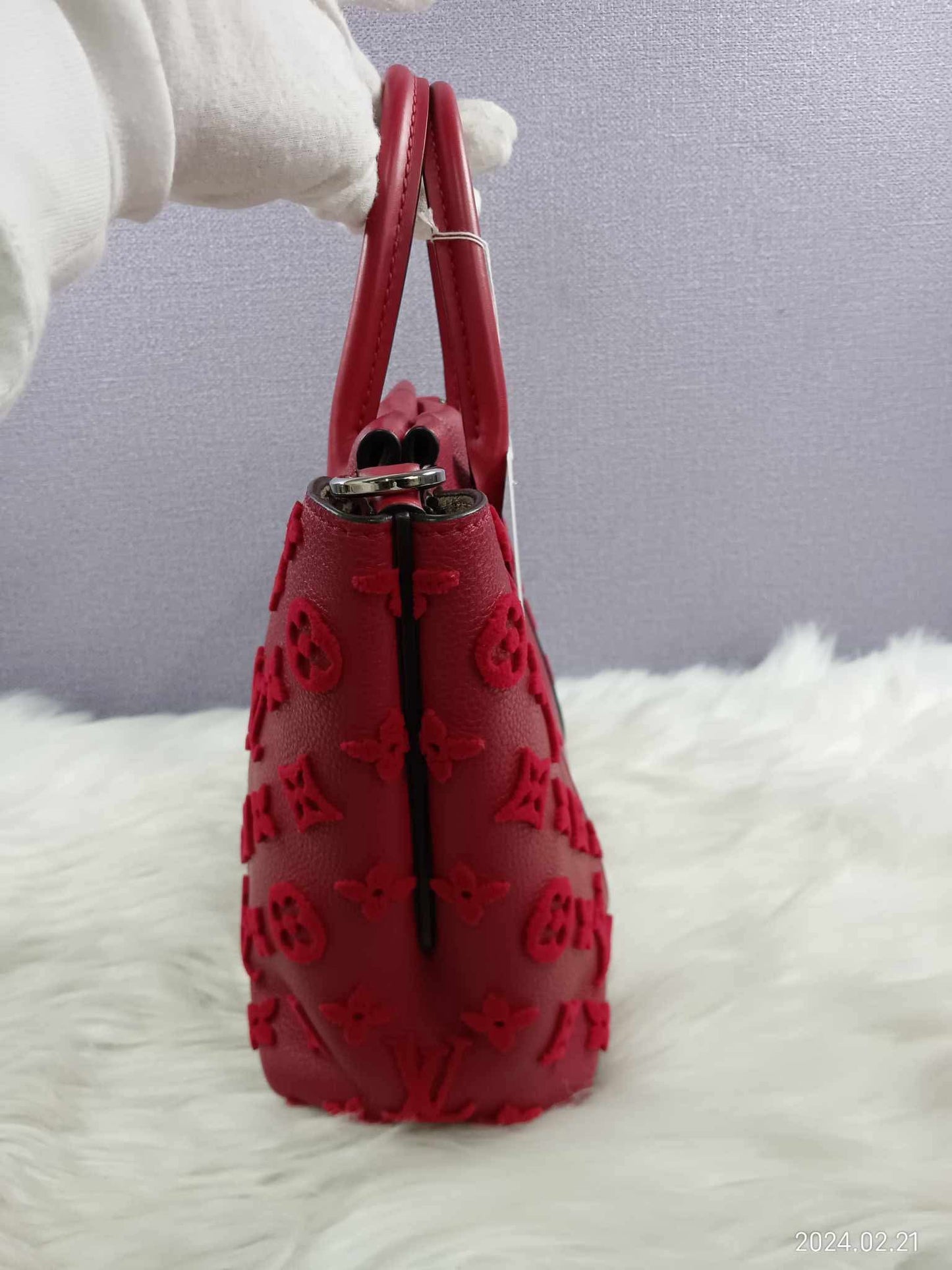 LOUIS VUITTON Vereur Framboise