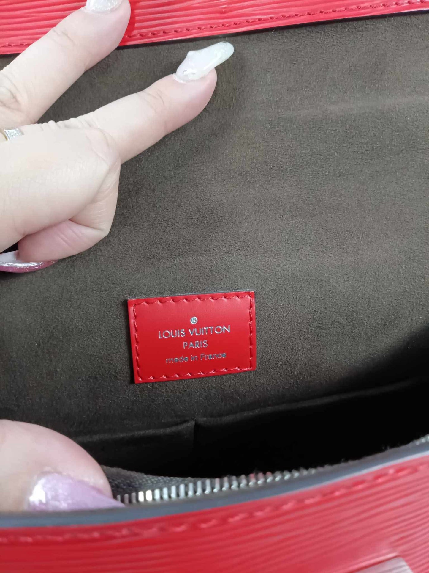 LOUIS VUITTON Epi Cluny BB