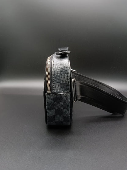 LOUIS VUITTON Damier Graphite Ambrell
