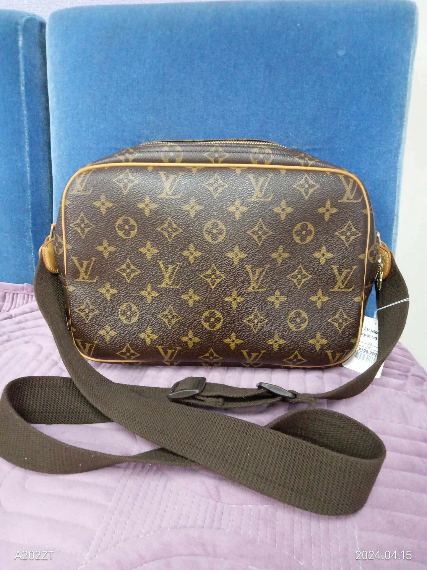 LOUIS VUITTON Monogram Reporter PM