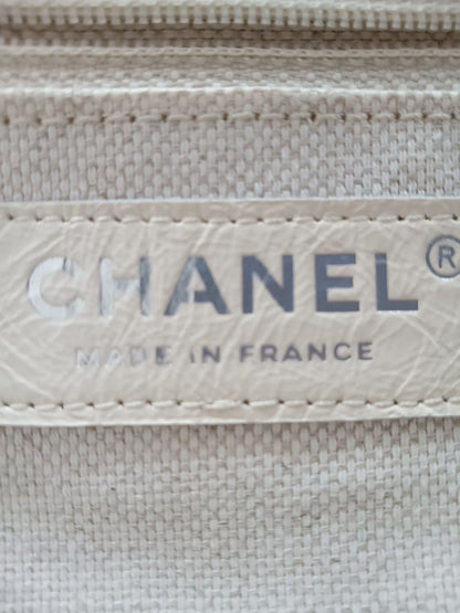 CHANEL Gabrielle Tweed