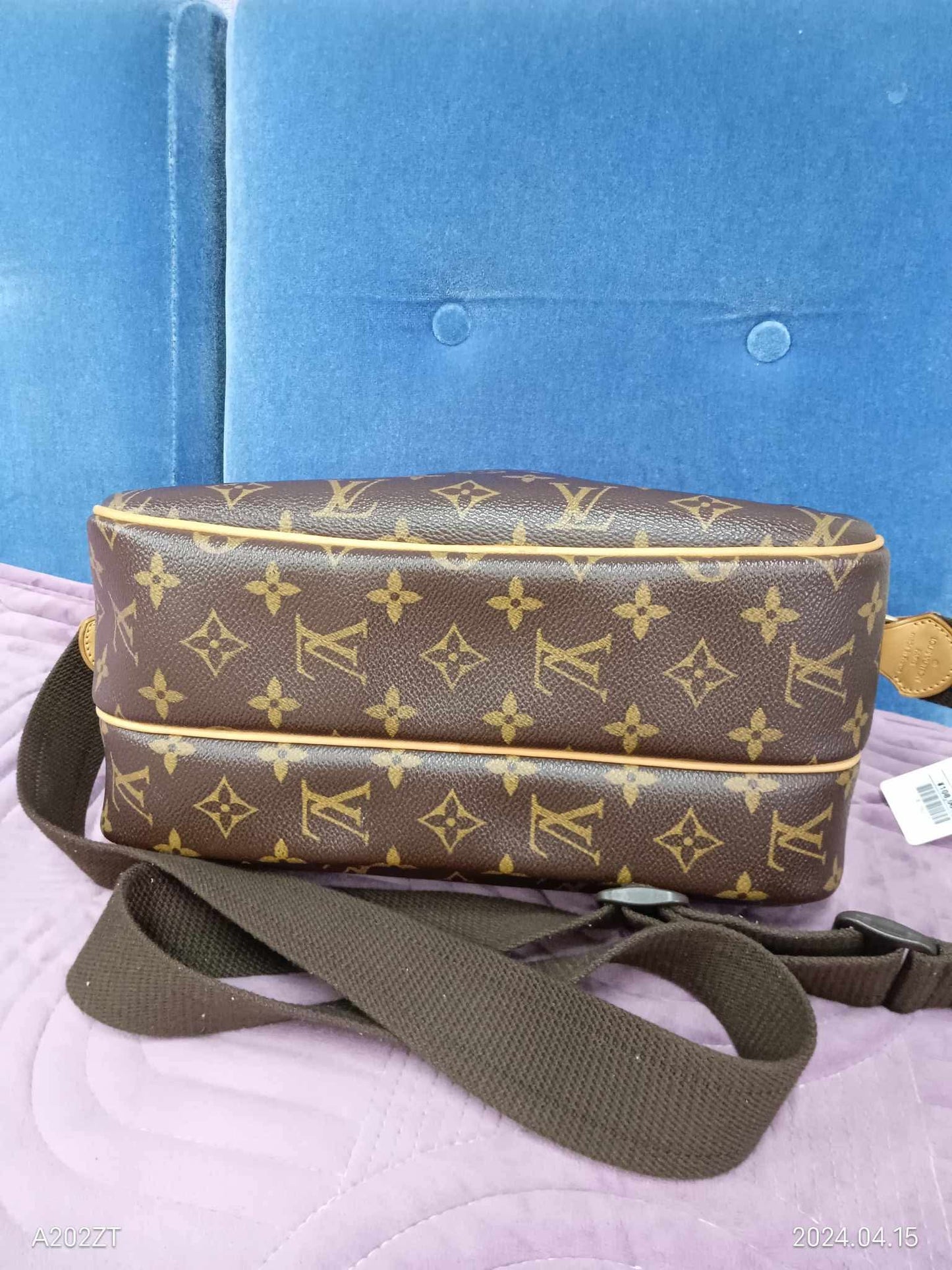LOUIS VUITTON Monogram Reporter PM