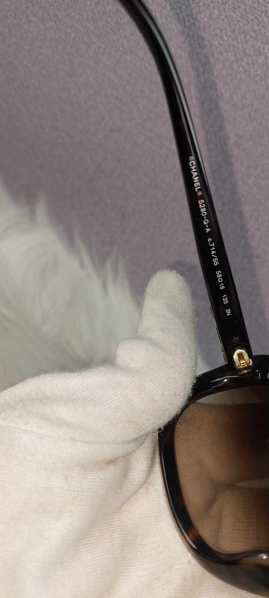 CHANEL Sunglasses