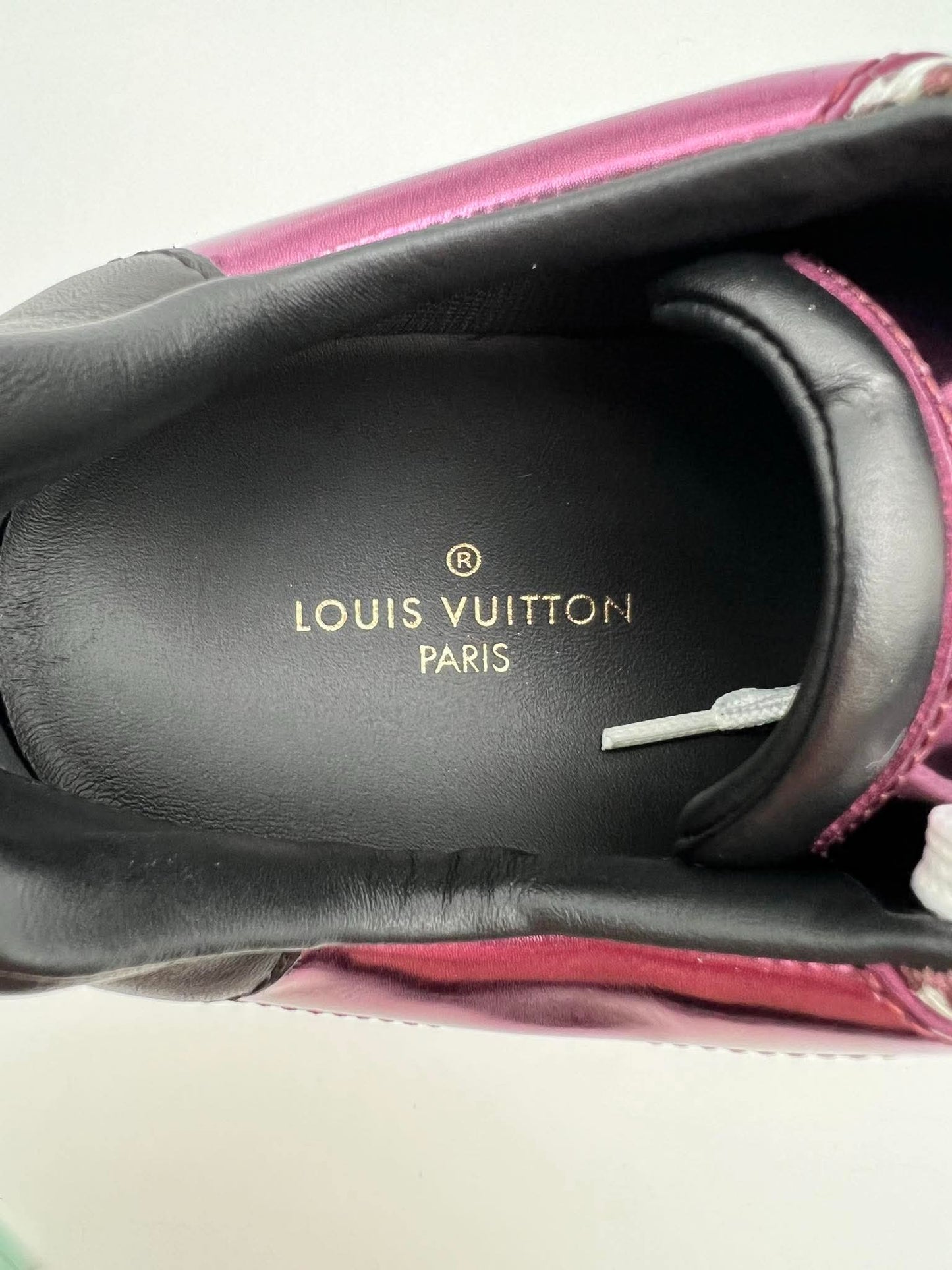 LOUIS VUITTON Run Away Sneaker