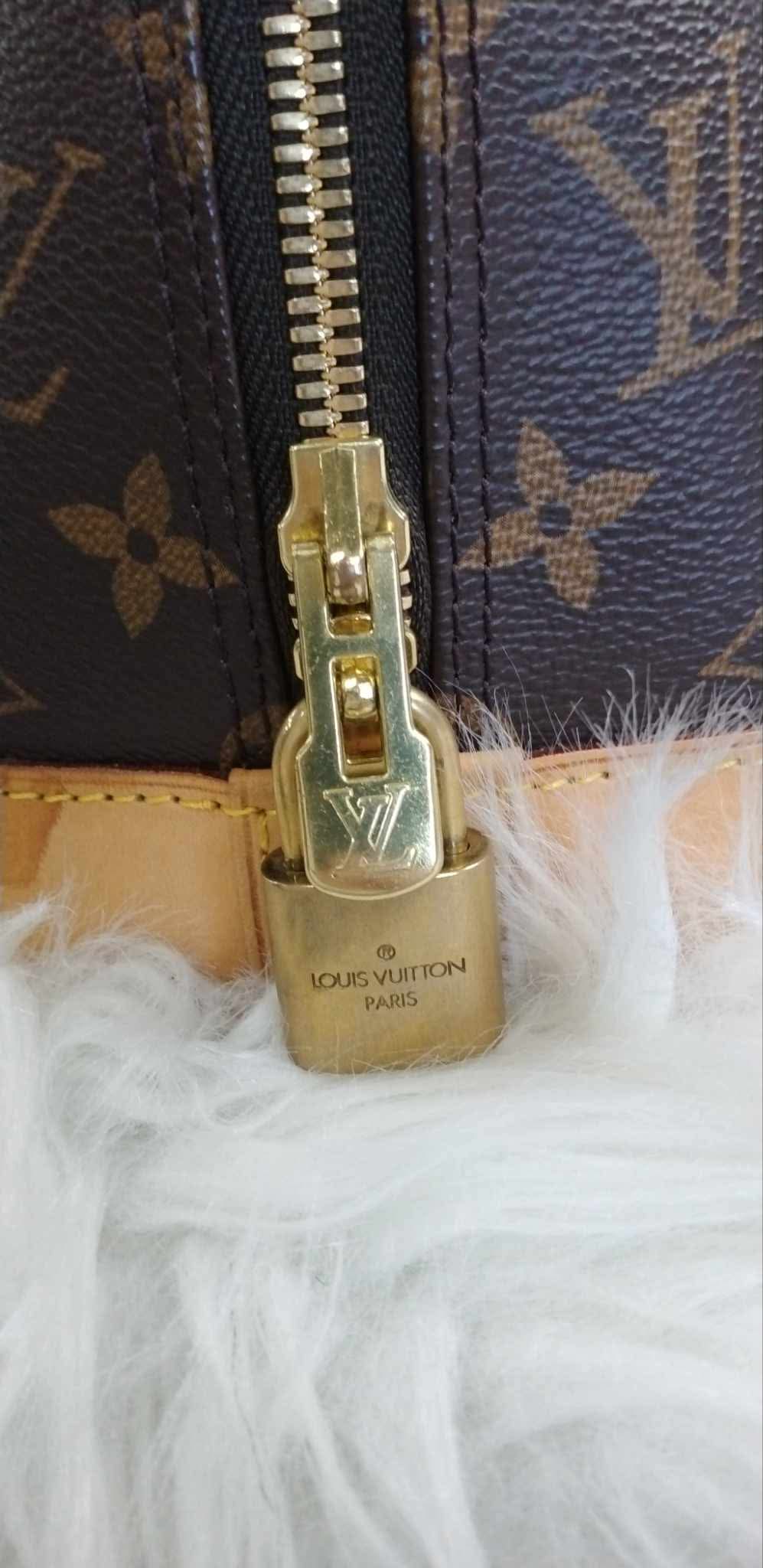 LOUIS VUITTON Monogram Alma